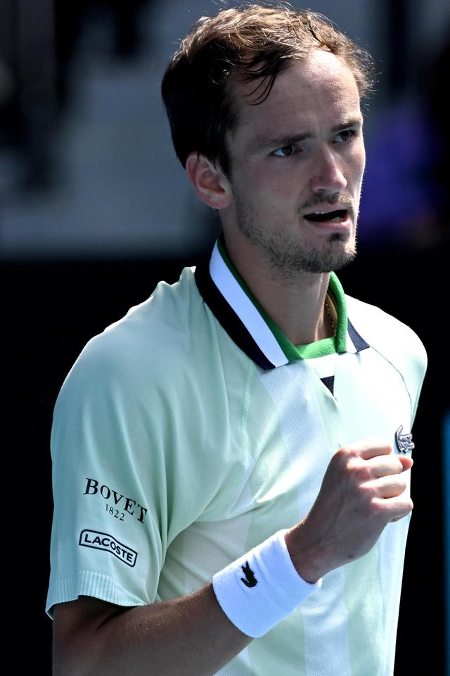 他的签约更 他的签约更